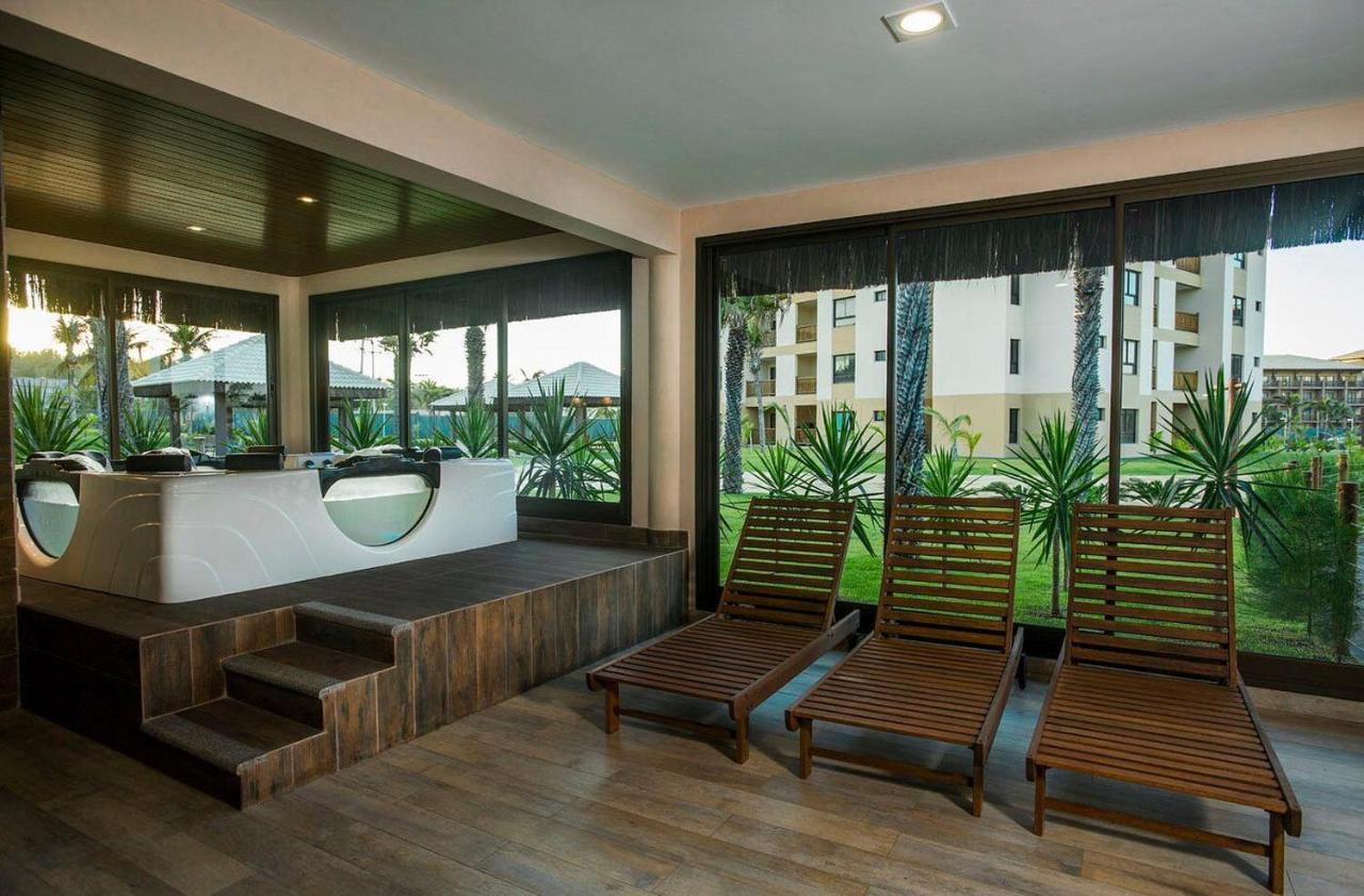 PARAÍSO FRENTE MAR!! 04 PESSOAS-PÉ NA AREIA VG SUN CUMBUCO-HIDRO, SAUNA, ACADEMIA, PISCINA,COZINHA COMPLETA, WIFi, PARQUINHO INFANTIL Exterior foto